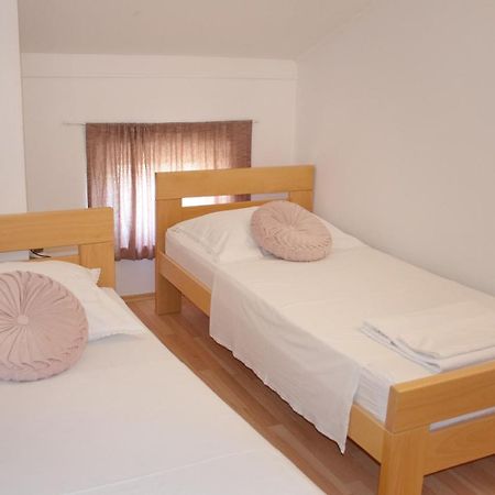 Apartments Marea 诺瓦利娅 外观 照片